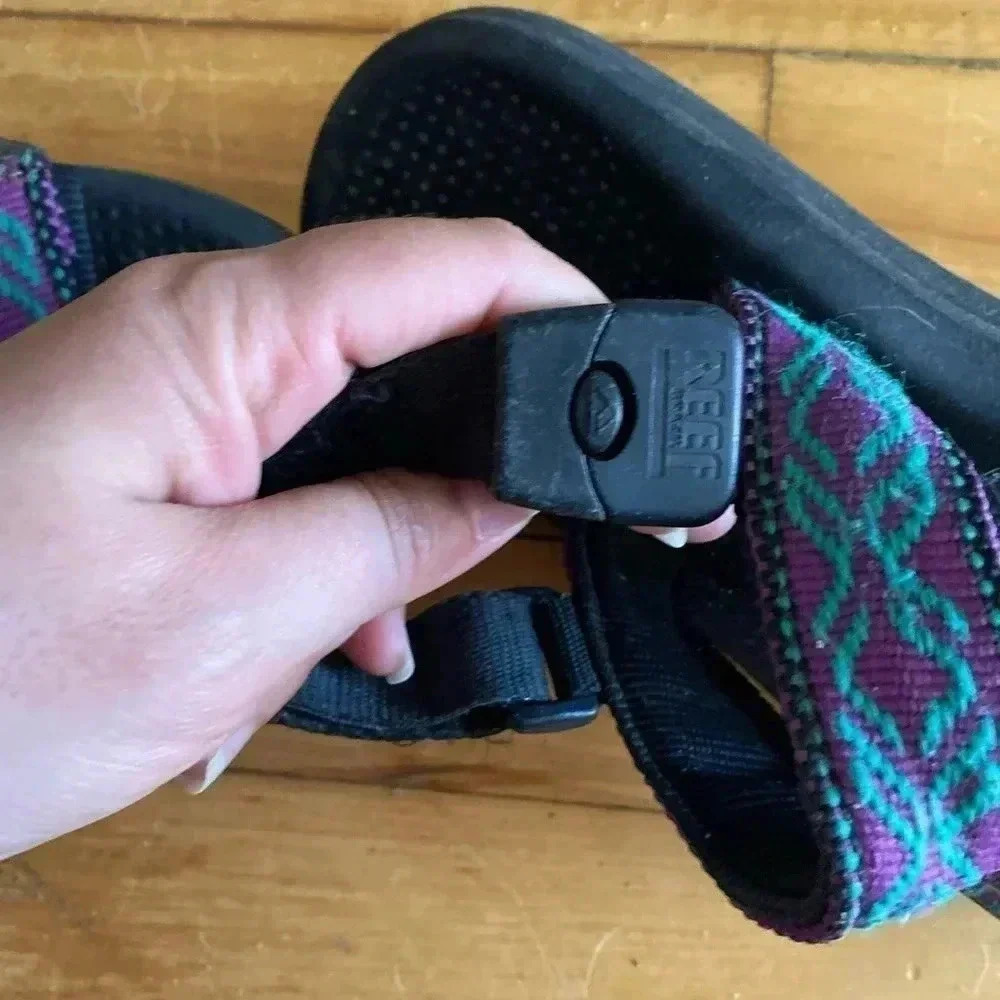 Reef sandals - Picture 5 of 6